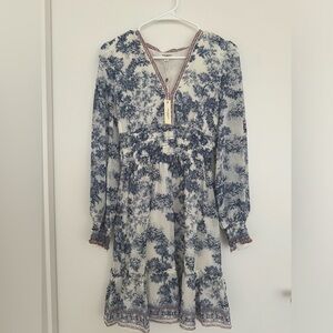 Knee length long sleeve dress size S